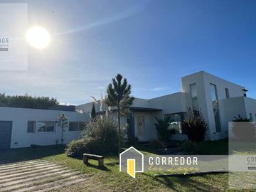VENTA, CASA, COSTA ESMERALDA, RESIDENCIAL I, LOTE AL 500