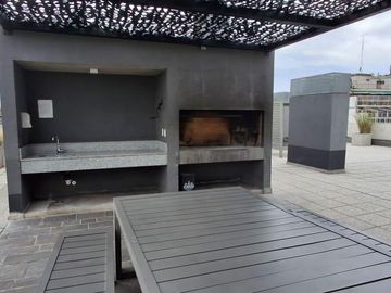 Dos ambientes con gran patio en Caballito