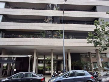 Dos ambientes con gran patio en Caballito