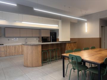 Dos ambientes con gran patio en Caballito