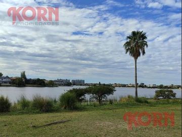 LOTE PREMIUM AL LAGO EN LA ISLA – NORDELTA