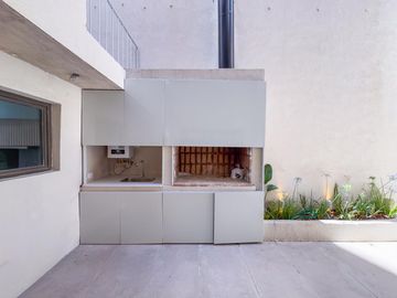 Casa única pasillo, 3 dormitorios, estrenar, patio, radiadores, dormitorio suite, Centro