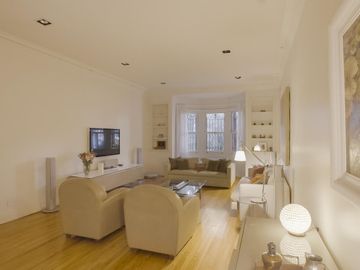Venta de exclusiva residencia Art Nouveau de 4 dormitorios en Av. Melián- Belgrano R