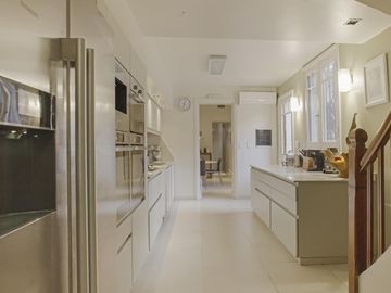 Venta de exclusiva residencia Art Nouveau de 4 dormitorios en Av. Melián- Belgrano R