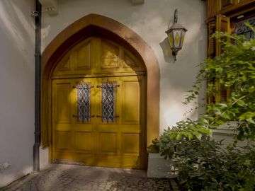Venta de exclusiva residencia Art Nouveau de 4 dormitorios en Av. Melián- Belgrano R