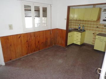 Casa Dos dormitorios OPORTUNIDAD