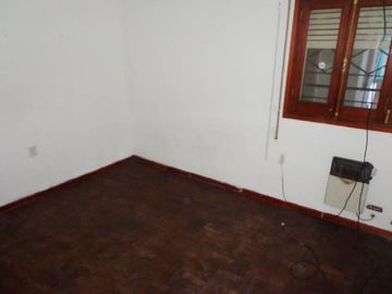 Casa Dos dormitorios OPORTUNIDAD
