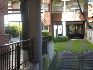 Lindísimo y amplio departamento muy bien ubicado