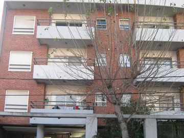 Lindísimo y amplio departamento muy bien ubicado