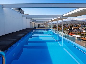 Departamento 2D/2B con jardín, quincho y jacuzzi