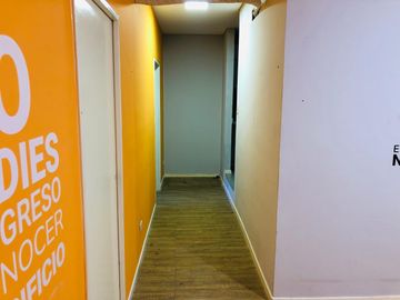 VENTA - OFICINA - TRES AMBIENTES - BELGRANO CON SEGURIDAD.