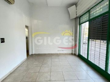 Alquiler de Local 25 M² c/baño en Moron
