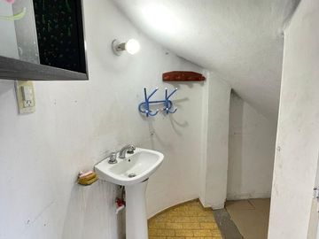 Alquiler de Local 25 M² c/baño en Moron
