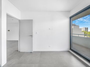Alquiler Esq. Balbín 4059/ 2 ambientes