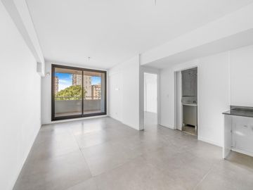 Alquiler Esq. Balbín 4059/ 2 ambientes