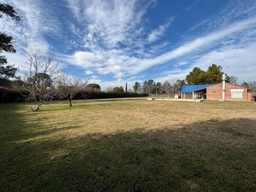 Quinta - venta - 20 de Junio - amplio lote - pileta - galeria