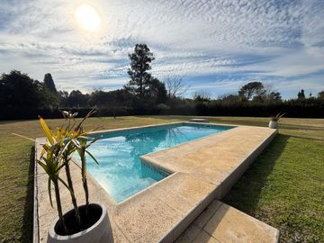 Quinta - venta - 20 de Junio - amplio lote - pileta - galeria