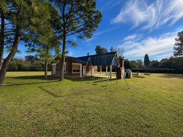 Quinta - venta - 20 de Junio - amplio lote - pileta - galeria