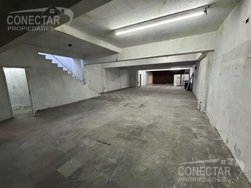EDIFICIO - LOTE PROPIO- Local - Apto Todo Rubro  - lote 8.70 x 27   primer piso - 414m2