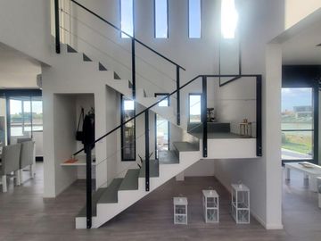 Alquiler Casa en San Sebastian Area 7 Cod 540