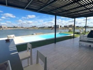 Alquiler Casa en San Sebastian Area 7 Cod 540