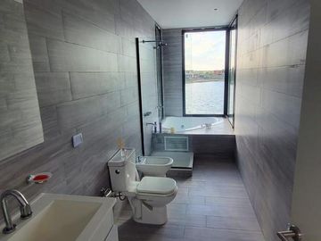 Alquiler Casa en San Sebastian Area 7 Cod 540