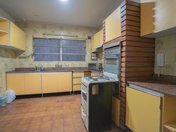 Departamento en Flores - semipiso 200 m2 - cochera
