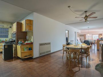 Departamento en Flores - semipiso 200 m2 - cochera