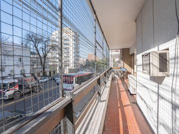 Departamento en Flores - semipiso 200 m2 - cochera