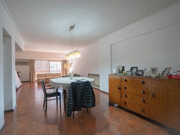 Departamento en Flores - semipiso 200 m2 - cochera