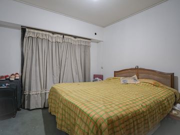 Departamento en Flores - semipiso 200 m2 - cochera