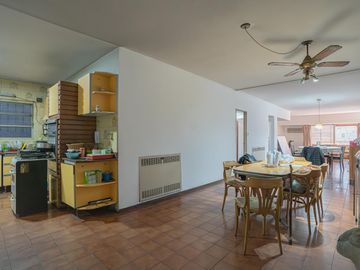 Departamento en Flores - semipiso 200 m2 - cochera