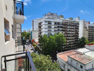 Departamento en alquiler por 24 meses.2 ambientes Belgrano y Mitre. Externo. Balcon