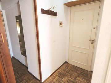 Departamento en alquiler por 24 meses.2 ambientes Belgrano y Mitre. Externo. Balcon