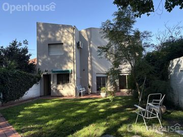 VENTA- EXCELENTE CASA EN PILAR CENTRO -A 100 M DE RUTA 8