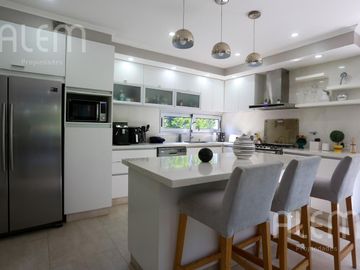 Casa en venta en Terralagos, Canning