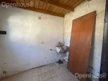 VENTA CASA 4AMB OPORTUNIDAD DE INVERSION!!