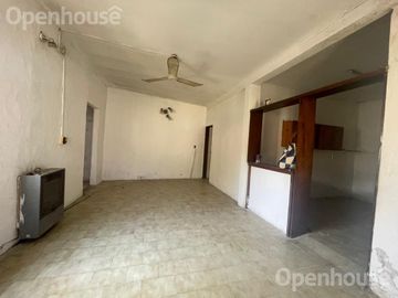 VENTA CASA 4AMB OPORTUNIDAD DE INVERSION!!