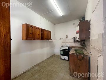 VENTA CASA 4AMB OPORTUNIDAD DE INVERSION!!
