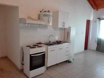 Monoambiente en un segundo piso por escalera