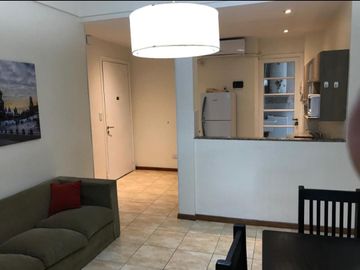 Departamento tres ambientes en alquiler Colegiales