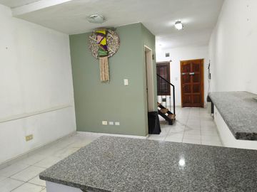 Venta, PH, 3 ambientes, cochera, Pilar