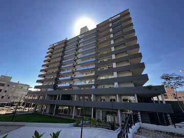 Departamento de 3 dormitorios en barrio 23 de Agosto