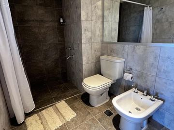 Departamento de 3 dormitorios en barrio 23 de Agosto