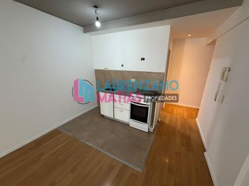 ALQUILER DEPARTAMENTO MONOAMBIENTE CON PATIO Y PARRILLA EN VILLA ORTUZAR