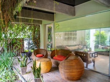 CASA EN BARRIO CERRADO EN ADROGUE