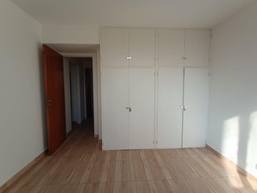 Exclusivo departamento de dos dormitorios,Piso 8 Reciclado en Calle San Lorenzo, Ciudad de Mendoza