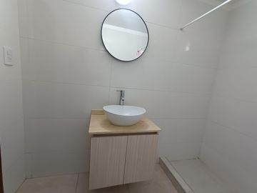 Exclusivo departamento de dos dormitorios,Piso 8 Reciclado en Calle San Lorenzo, Ciudad de Mendoza