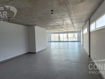 Oficina  147m2 -  Vista Abierta -  a Estrenar - Lista para habitar - Con Cochera