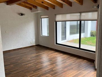 Venta de Casa en Lomas de Valle Escondido, Atizapán